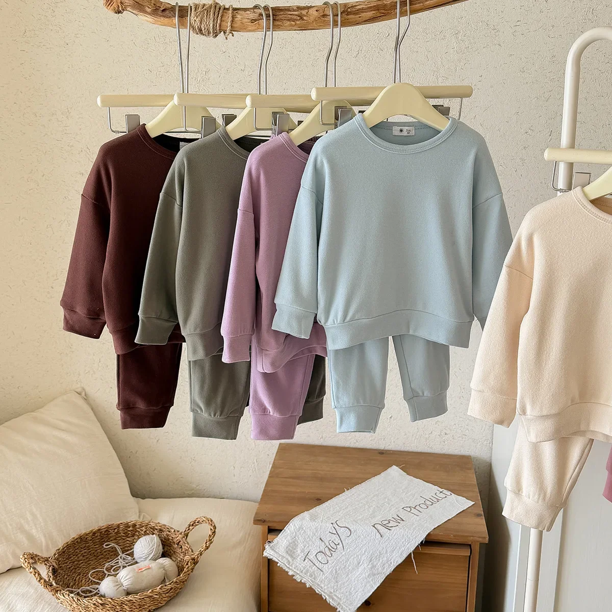Kids Fleece Lined Loungewear Set 2-Piece Long Sleeve Sweatshirt Pants Soft Thermal Base Layer Boys Girls Casual Daily Outfit