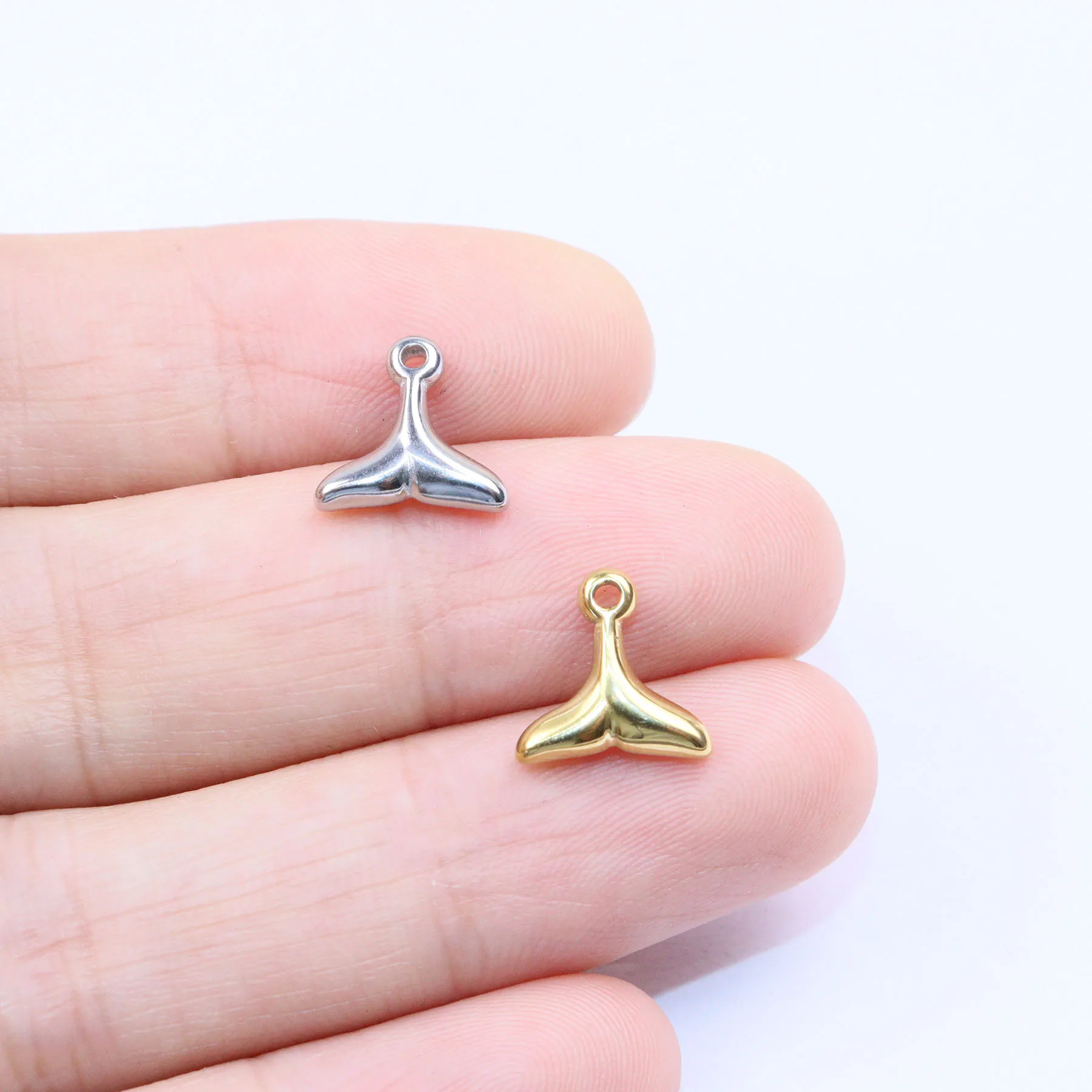

5pcs 10mm Wholesale Casting Stainless Steel Mermaid Tail High Quality Charms Pendant DIY Necklace Earrings Bracelets Unfading