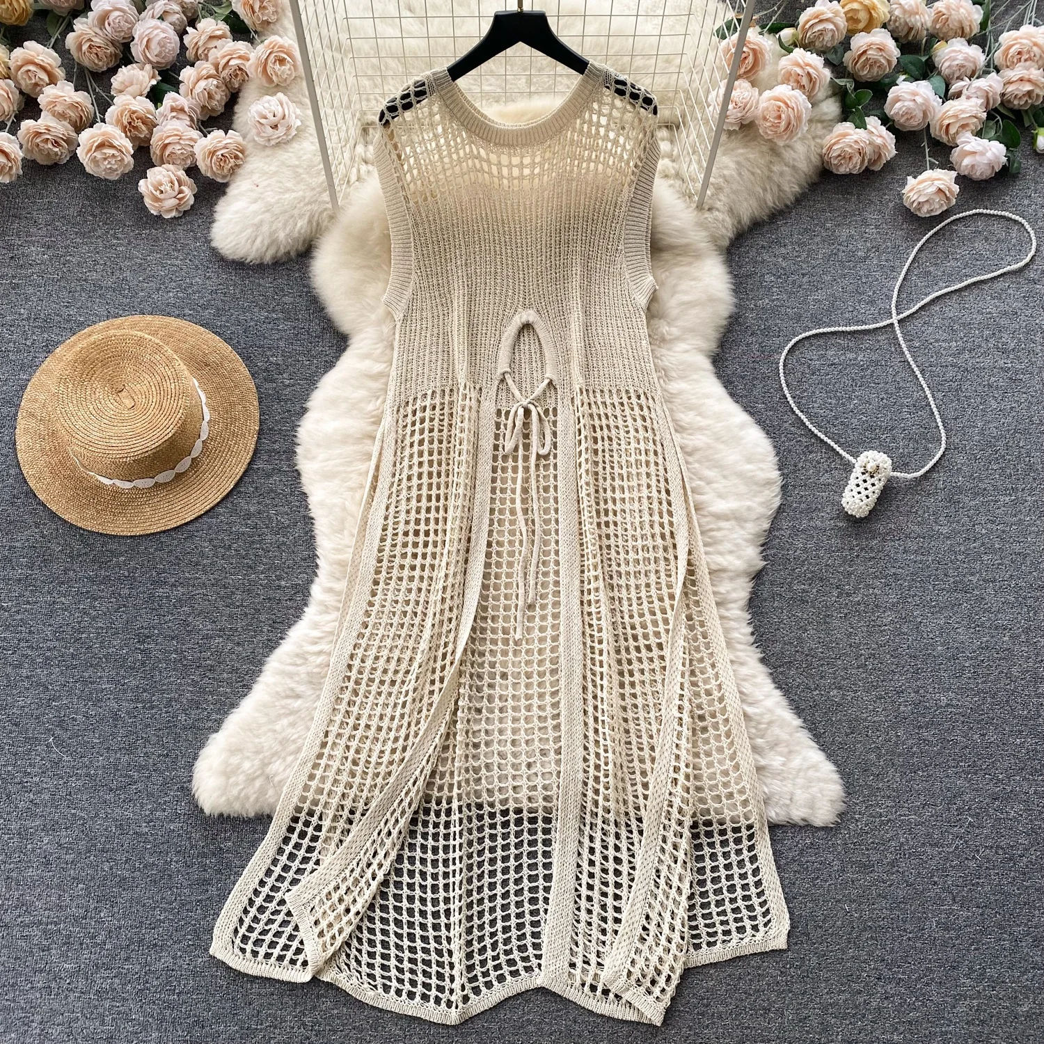 Retro Chic Hollow out Knitted round Neck Dress Women's A-Line Cover up Summer Vacation Style High Waist Korean Version City C...