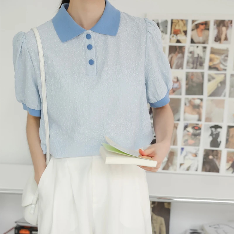 T-shirt estive con maniche a sbuffo Patchwork da donna coreano nuovo colletto rovesciato bottoni top moda blu cotone femminile Casual Tees Pop