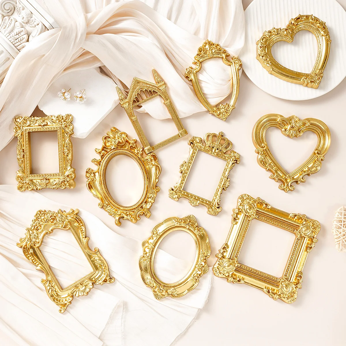 1PC, European-style Three-dimensional Pattern Resin Decorative Item, Gold Leaf Coating Technique, DIY Decorative Piece