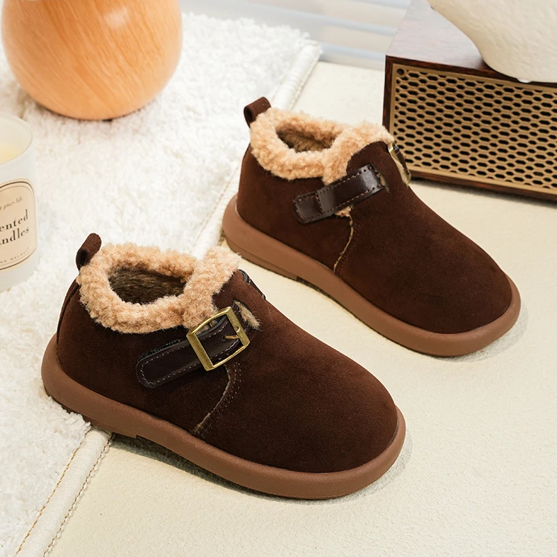 

Детские хлопковые зимние ботинки 2026 года, новая модель с флисовой подкладкой, теплые повседневные туфли, модные детские туфли на мягкой подошве