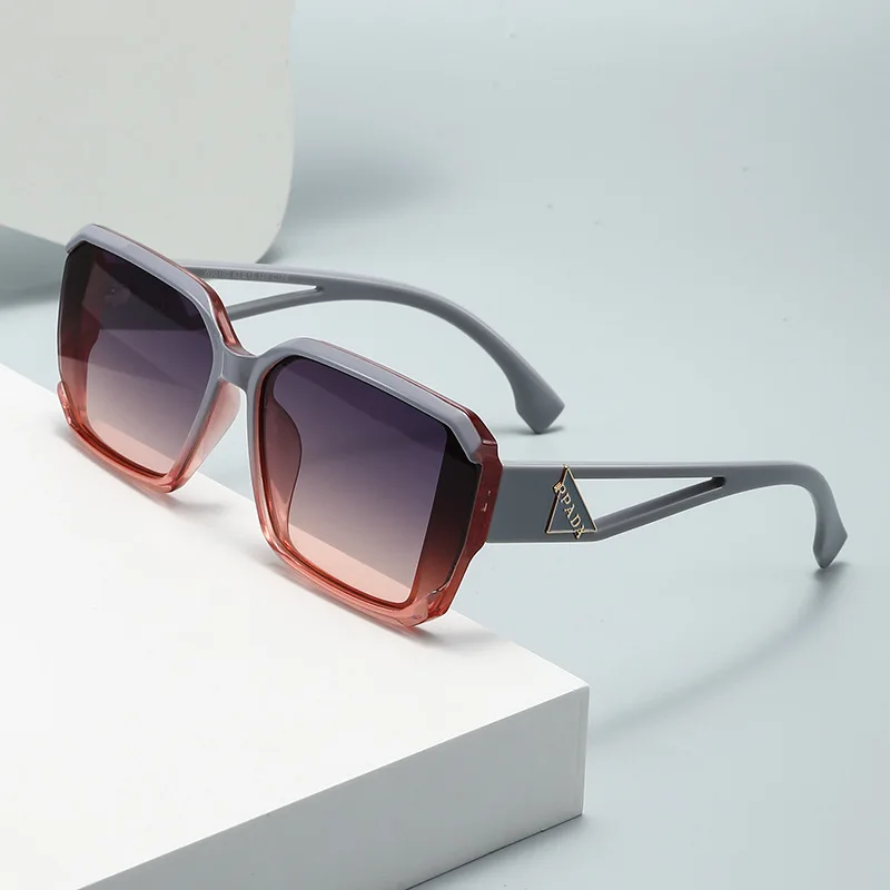 

2025 New Fashion Classic Box Sunglasses Women's Light Luxury Sunglasses UV Protection Large Frame Versatile Glasses