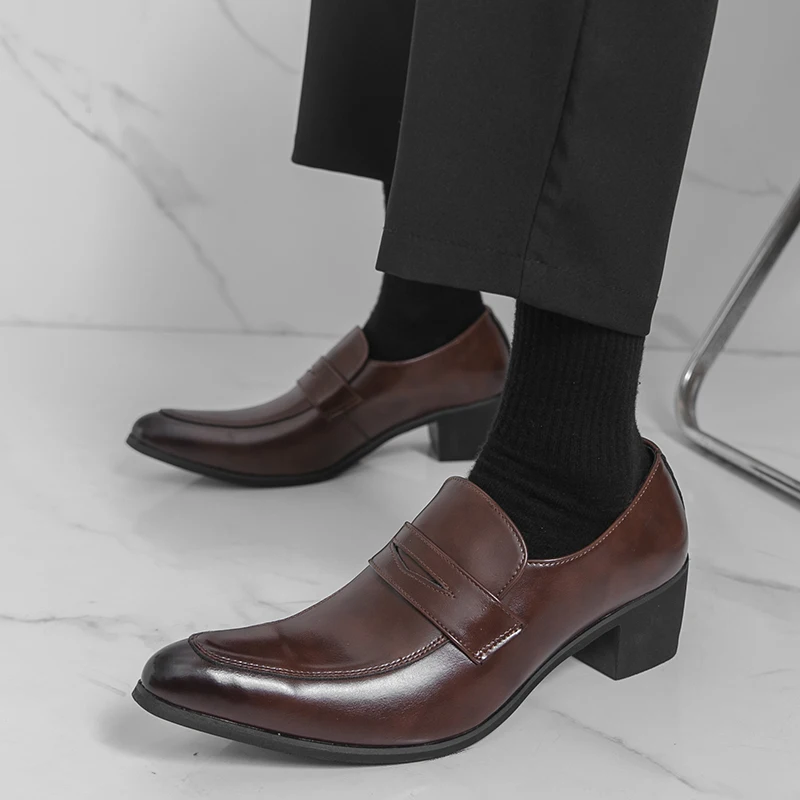 

Мужские свадебные модельные туфли на высоком каблуке, лоферы из мягкой кожи, туфли-лифты, деловые повседневные удобные туфли для вечеринок