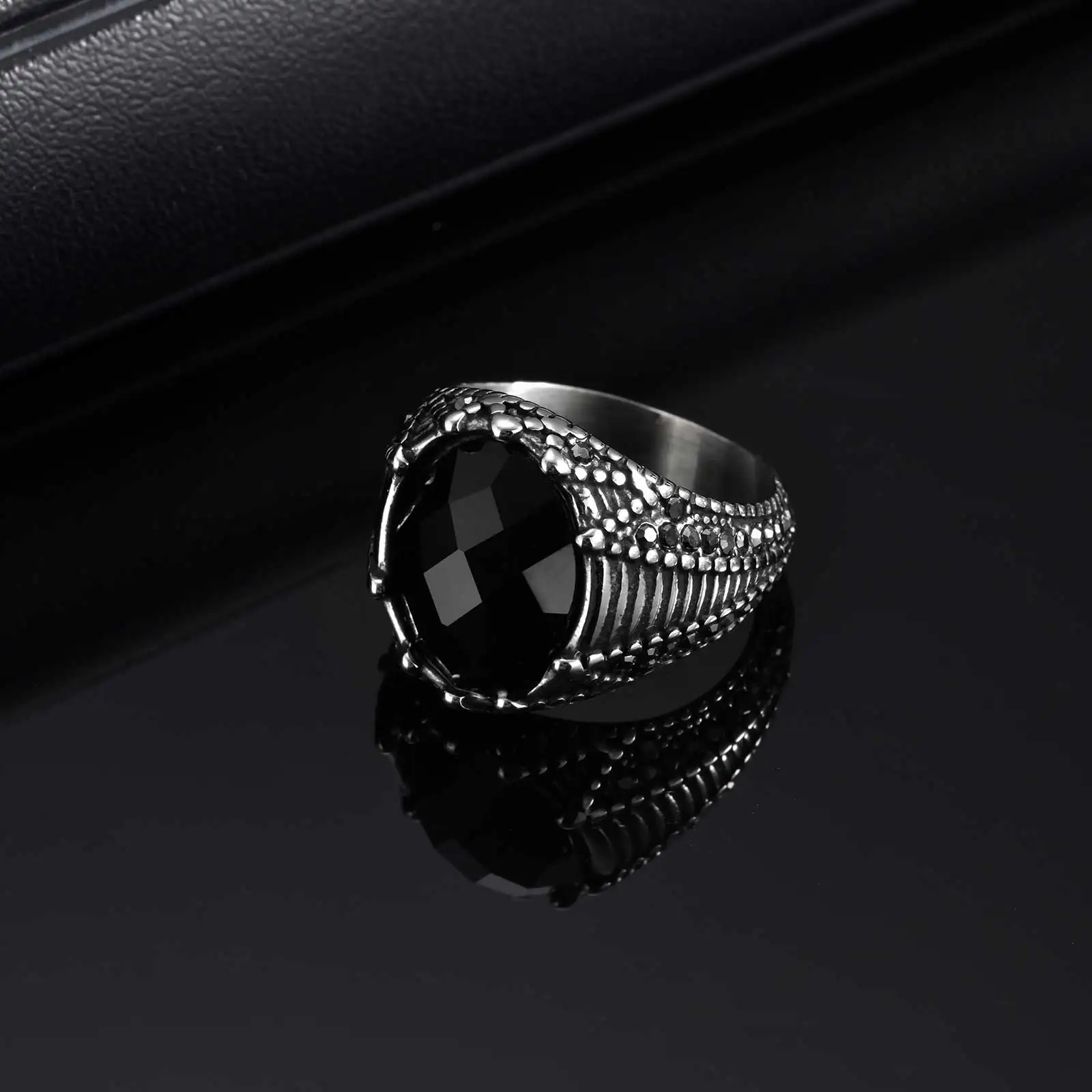 خاتم رجالي من الفولاذ المقاوم للصدأ بتصميم هندسي على طراز البانك روك، مصنوع من الزجاج الأسود البيضاوي، بتصميم حراشف التنين، مناسب لحفلات الهيب هوب، هدية مجوهرات عتيقة