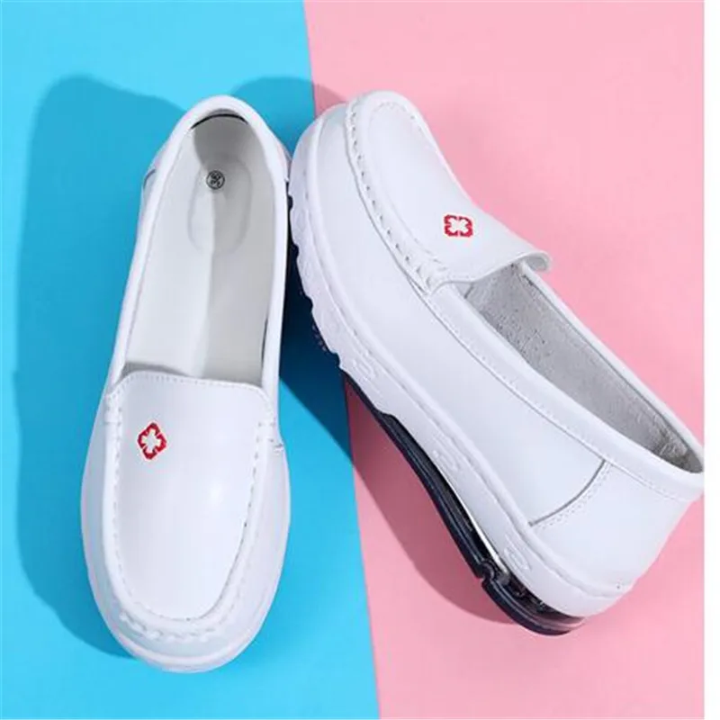 2023 Cowhide Wedge White Women's Shoes Comfortable Light Slip-on Nurse Shoes Fashion Women's Flats Zapatos De Mujer