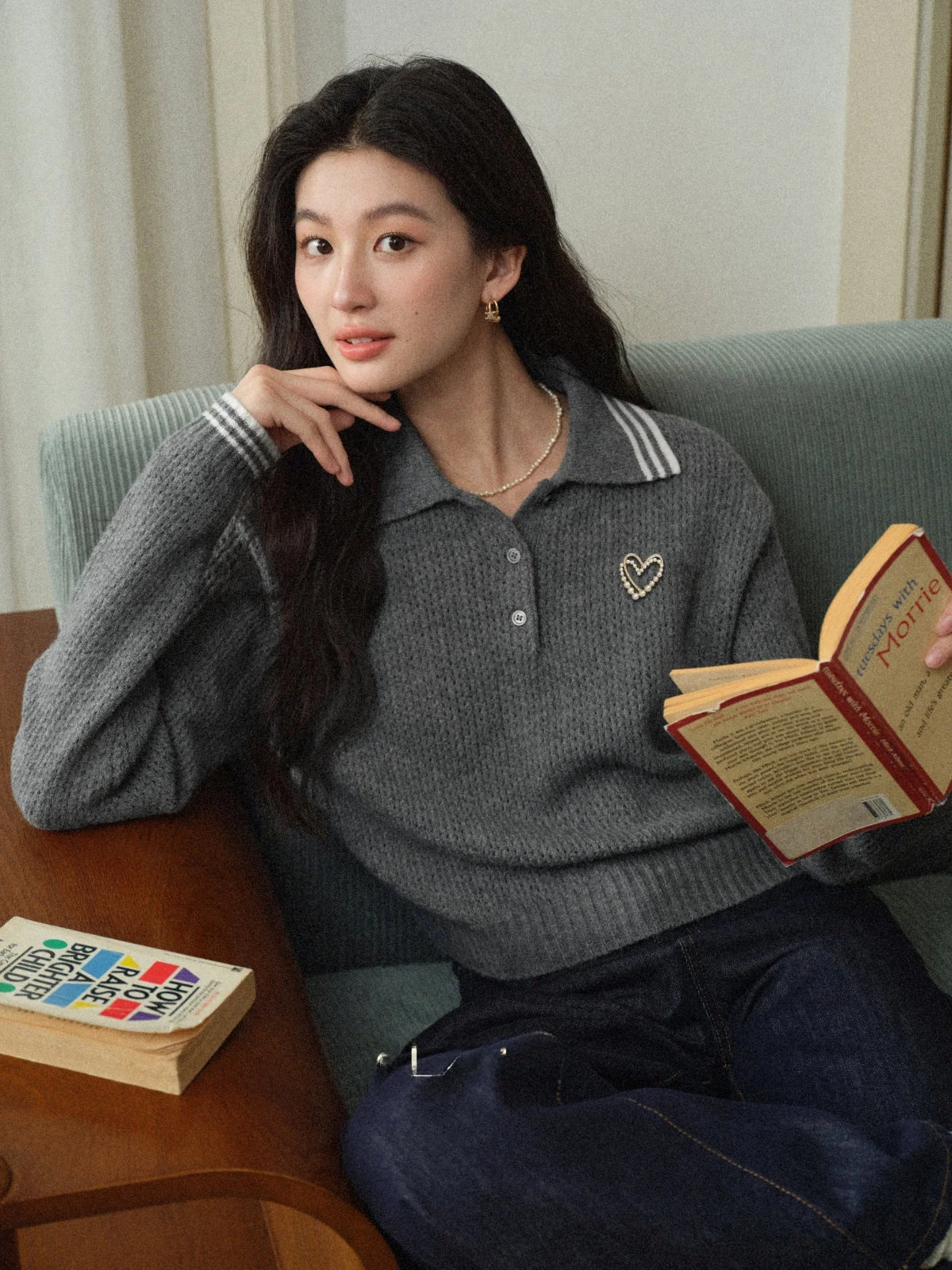 

Серый женский свитер с длинным рукавом, универсальный стильный осенний модный топ, стройнящий силуэт, омолаживающий эффект, трикотаж от Deer South