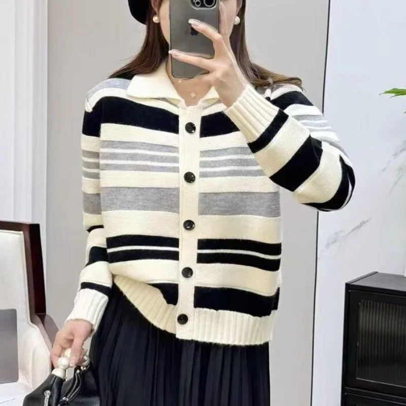 

Contrasting Polo Collar Striped Cardigan Women's Sweater Jacket New Autumn and Winter Retro Outdoor Long Sleeve Top