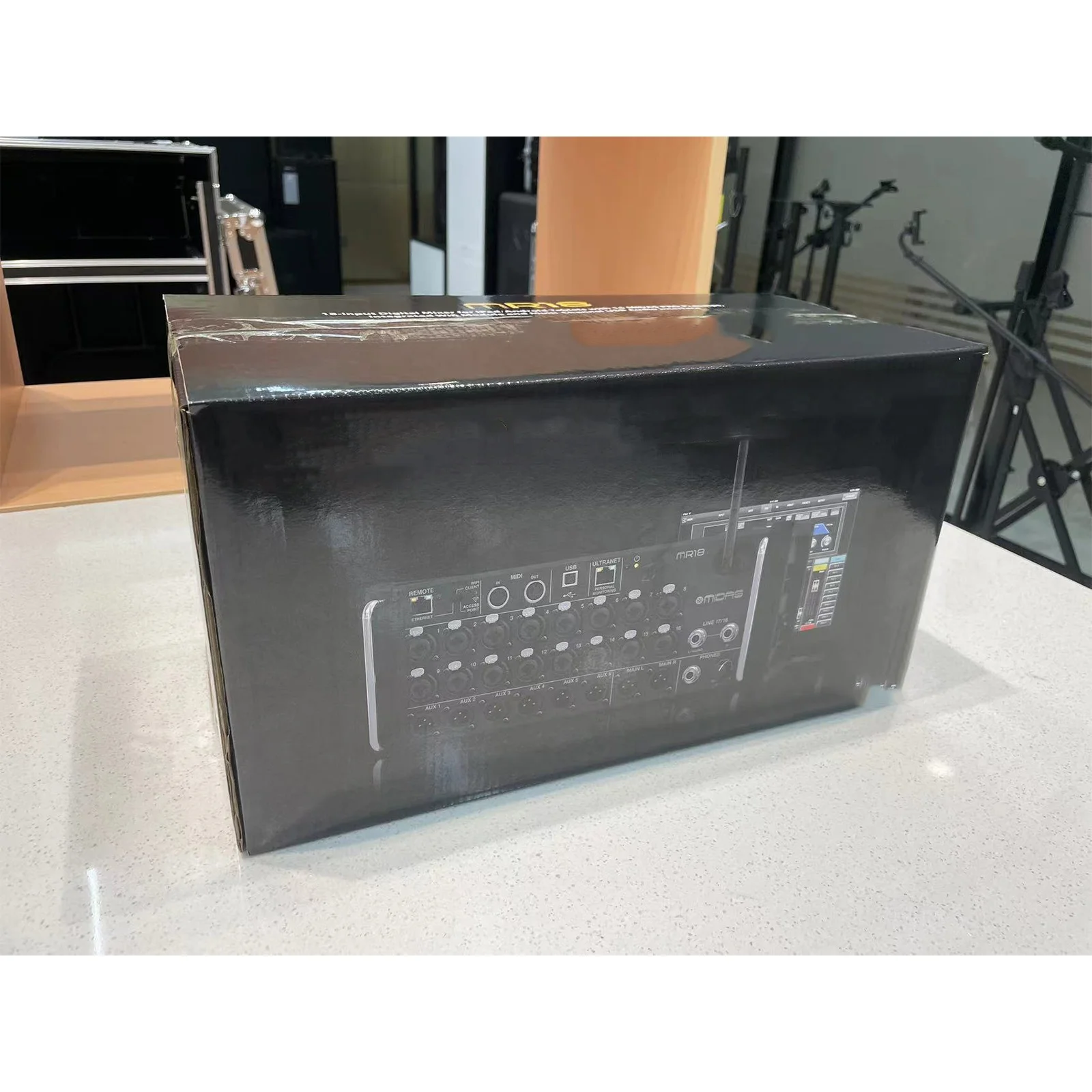 MR18 Digital Mixer Pa Sound System Music Performance Stage Live Broadcast 18 Channel Digital Mixer