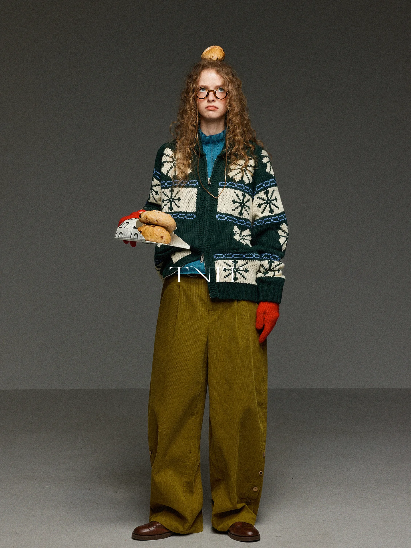 

TNIT Retro Snowflake Knitted Thiened Zipper Sweater Jaet Women's Spring Loose Versatile Cardigan Knitted Long Sve Coat