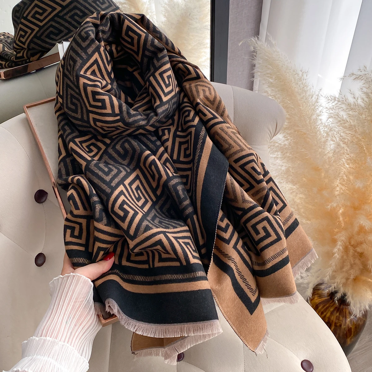 Winter Frauen Luxus Marke Imitation Kaschmir Schals Dicke Warme Schal Plaid Jacquard Weichen Weiblichen Bufanda Pashmina Poncho Schal – Detail 10
