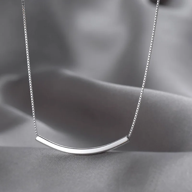Minimalist Fashion Sterling Silver Smile Necklace for Women Girls Summer Curved Tube Collarbone Chain Jewelry Accessories Gifts