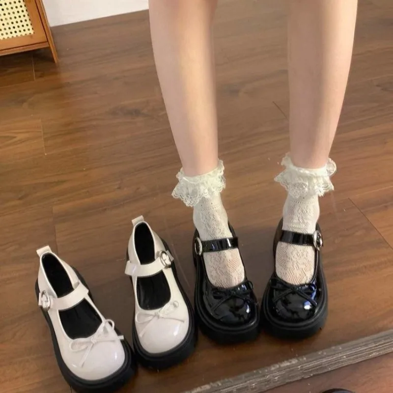 Mary Jane-Einzelschuhe, modisch, runde Zehenpartie, flacher Mund, Schleife, ein Riemen, Plattform, rutschfester Kätzchenabsatz