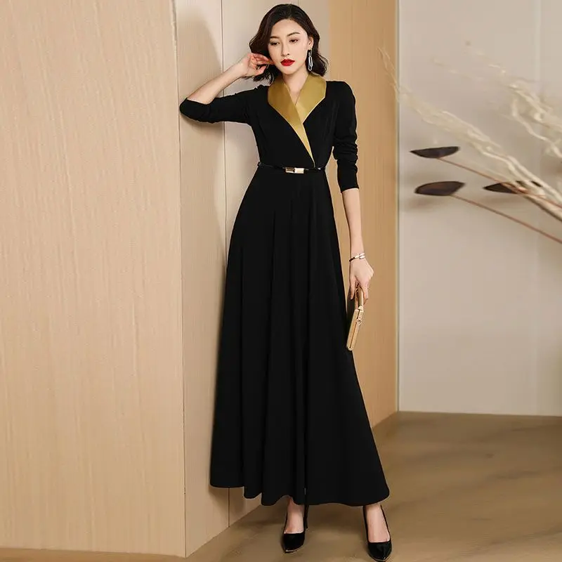 

Осеннее-зимнее черное длинное платье с длинными рукавами, женское, новинка 2026 года, модное, элегантное, с элементами пэчворка, корейская версия, высококачественная длинная юбка