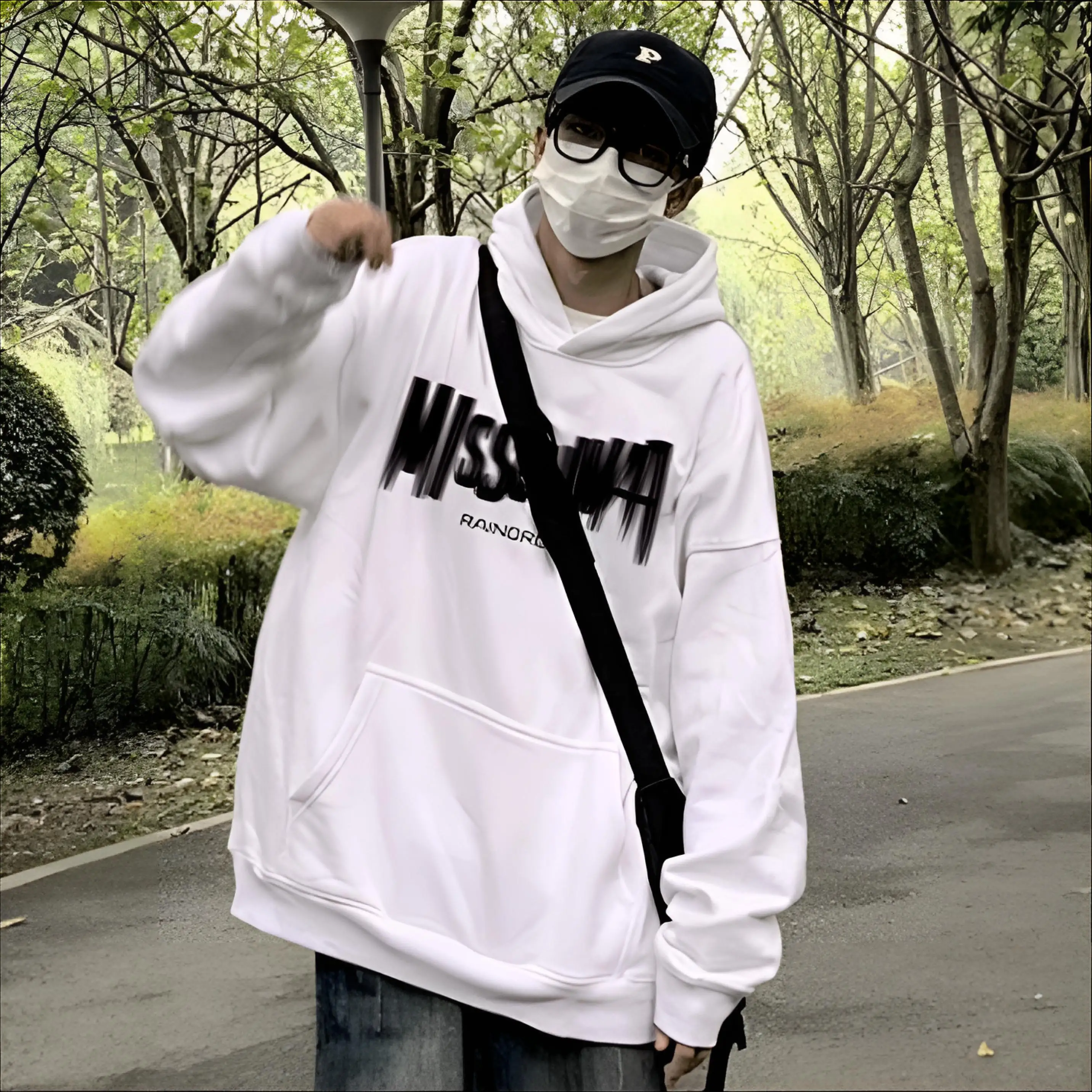 

Мужские толстовки с капюшоном в готическом стиле: традиционные, классические, исторические, винтажные, в стиле наследия, с элементами древности, конвенциональные, нестандартного кроя.