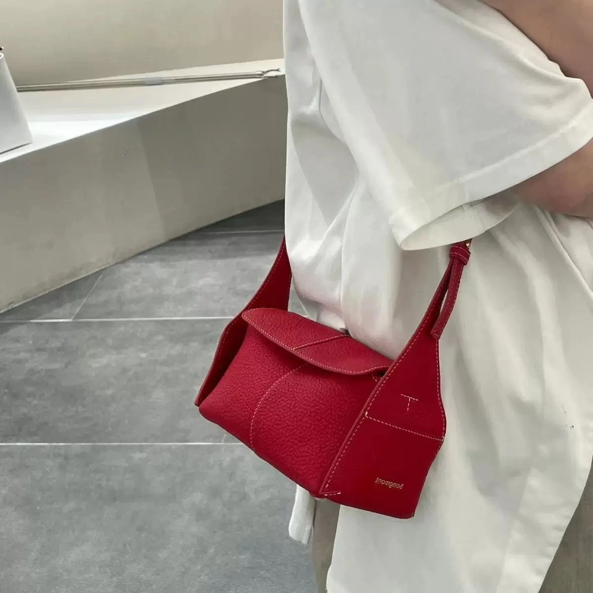 Songmont handbag hanging ear series mini eaves bag head layer cowhide leather commuter crossbody hobo bag