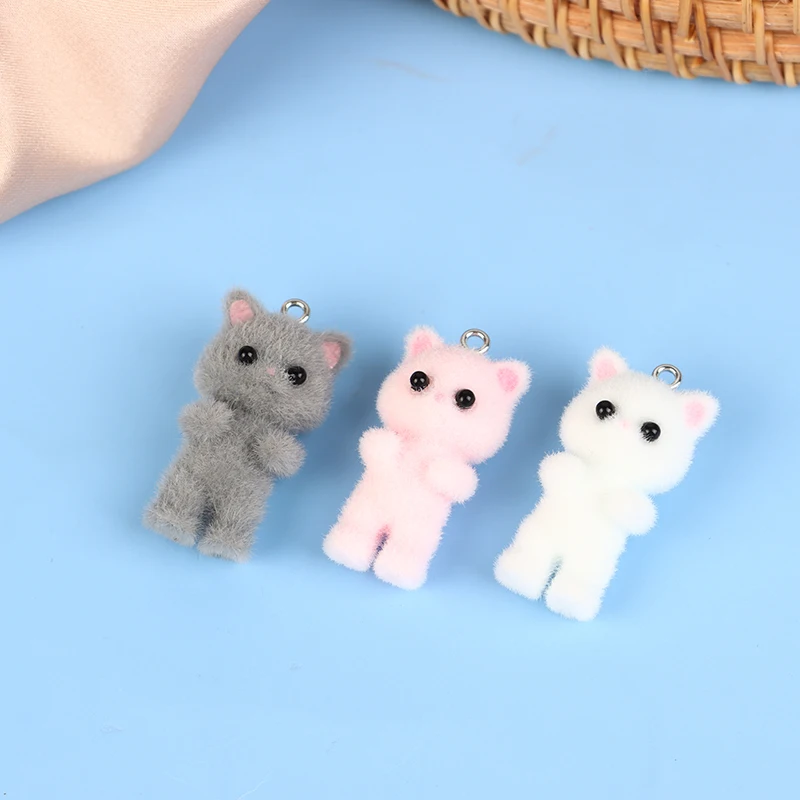 Flocado animales dibujos animados gatos forma resina muñecas cuentas colgante llavero Accesorios