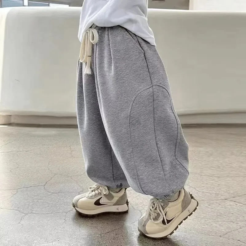 UNITIM Kinder-Laternenhose für Jungen, locker geschnitten, mit elastischem Bund, für Kinder von 2 bis 8 Jahren, Haremshose, lässig, vielseitig einsetzbar, für Kleinkinder und Babys. – Detail 3