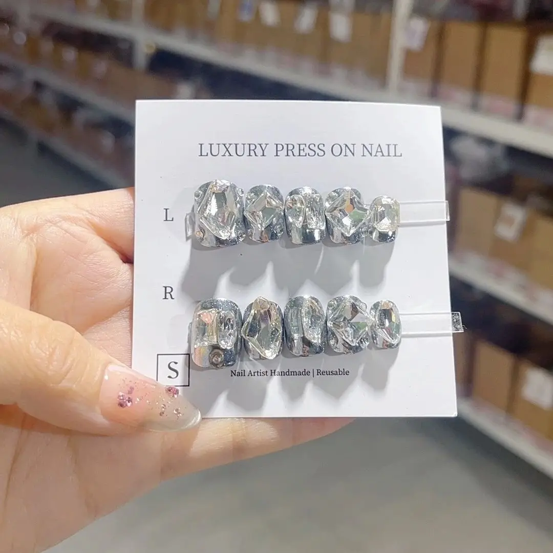 Warm Elf Style Magic Powder Detachable Reusable Elegant White Handmade Press On Nails.No.D005