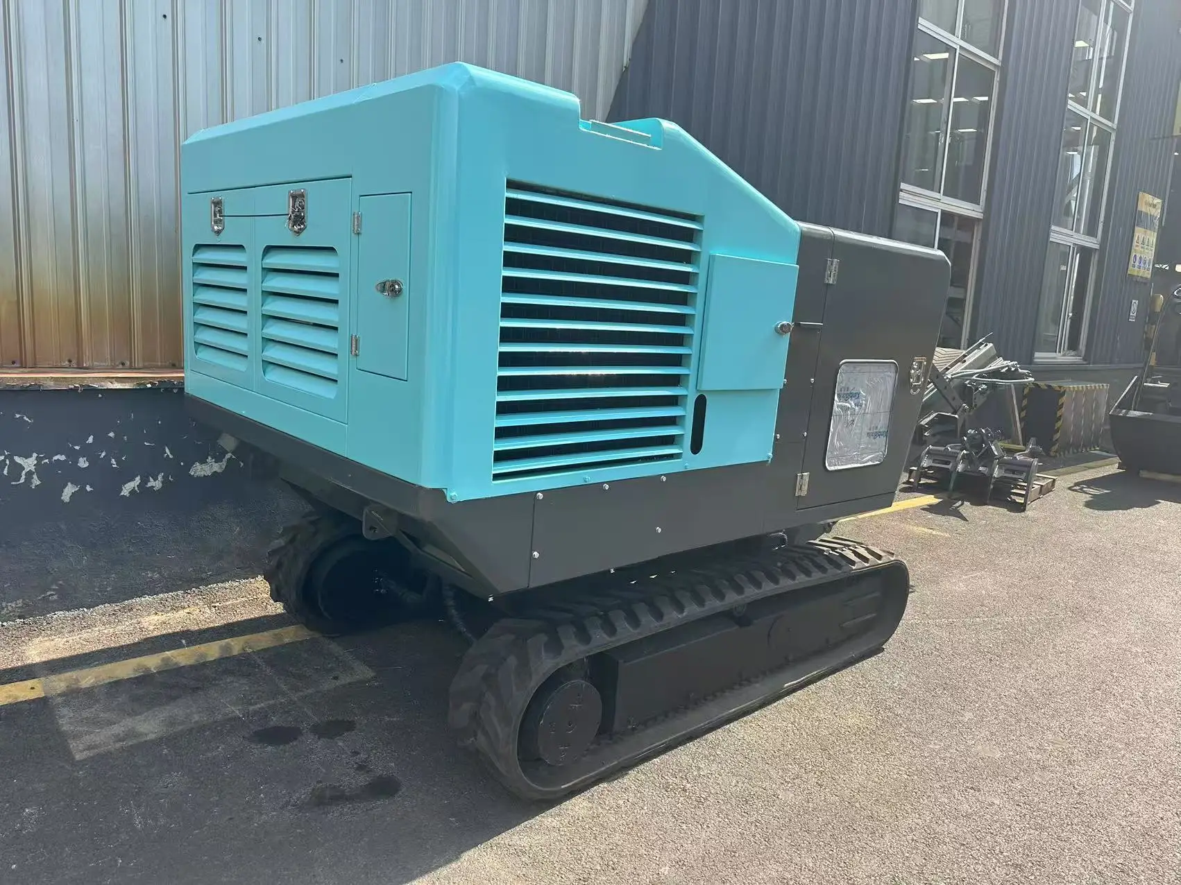 Crawler Version Remote Control Concrete Rock Crushing Mini Crusher