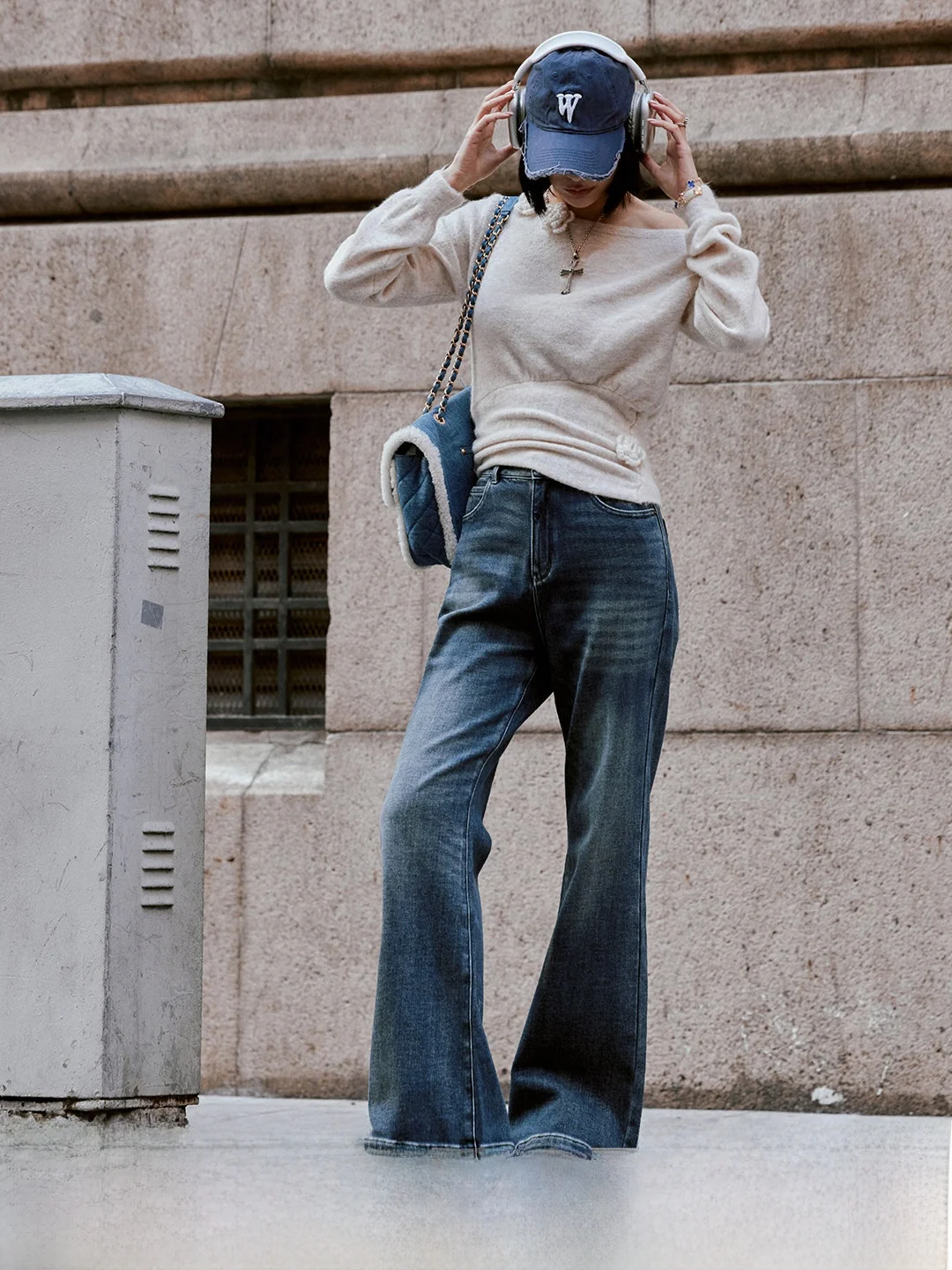 

Luna7xi Deep Blue Bell Bottom Jeans Women's Vintage Worn Atmosphere High Waist Slimming Long Pants Cotton Blend Warmth