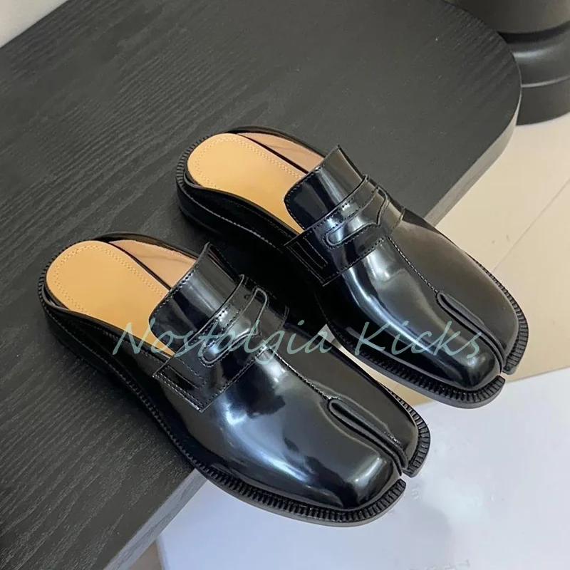 

Tabi Black Shiny Split Toe Patent Leather Slippers Luxury Closed Toe Flat Bottom Cowhide Loafers Casual Slip On Men's Shoes