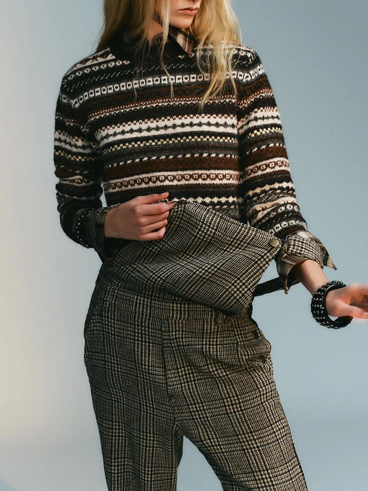 スイートでファッショナブルなニットセーター 2025年冬新作 快適でどんなコーデにも合うカジュアルな長袖セーター