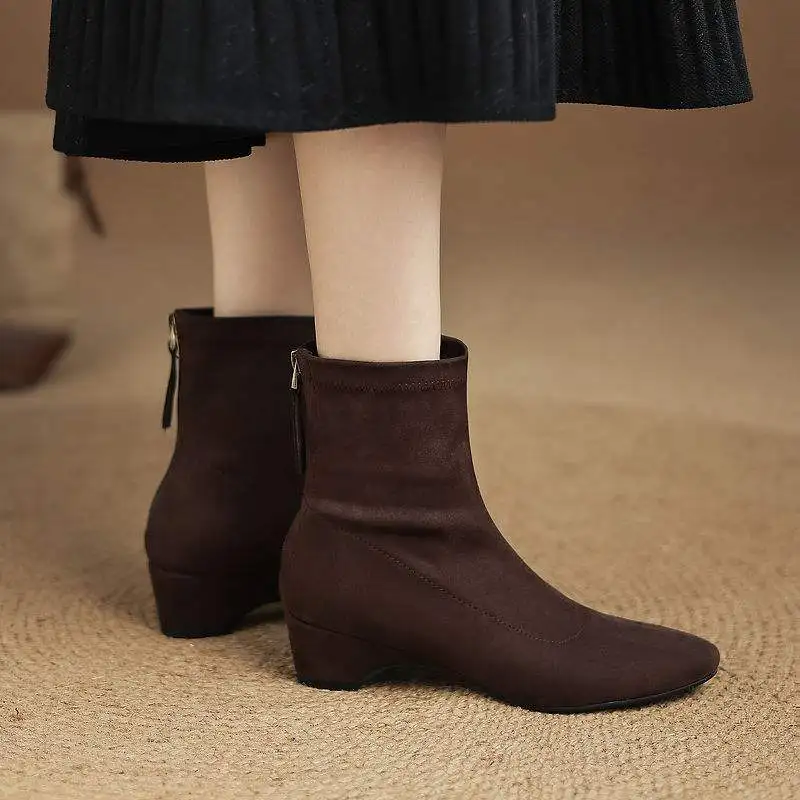 Krazing Pot 2027 Flock Round Toe Med Heels Modern Chelsea Boots Keep Warm Winter Shoes Street Wear Zipper Stretch Ankle Boots