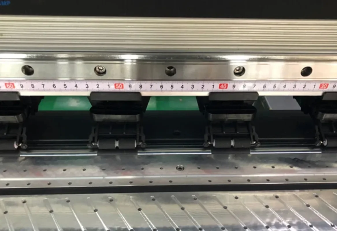 Kommerzieller Hochgeschwindigkeits-Sublimationsdrucker mit 320 m2/h und 8 i3200-Köpfen