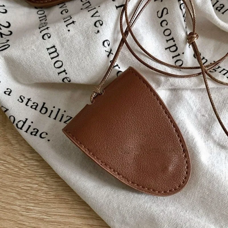 ネックプレスバックルレザー眼鏡バッグネックカードバッグ男性と女性ユニバーサルポータブルサングラス収納バッグ