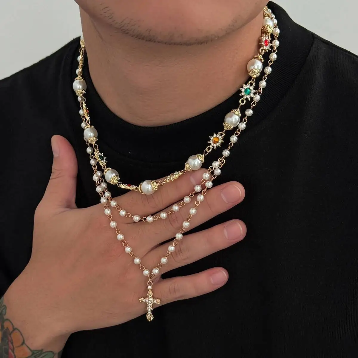 

2Pcs/Set Boho Exquisite Imitation Pearl Acrylic Rhinestone Choker Necklace Trend Gold Color Cross Pendant Necklace Jewelry