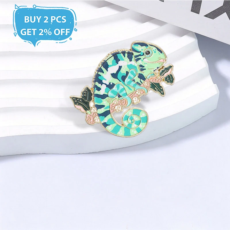 Cute Chameleon Badge Green Lizard on Branch Enamel Pins Fashion Lapel Metal Brooches Backpack Clothes Jewelry Gift for Friends