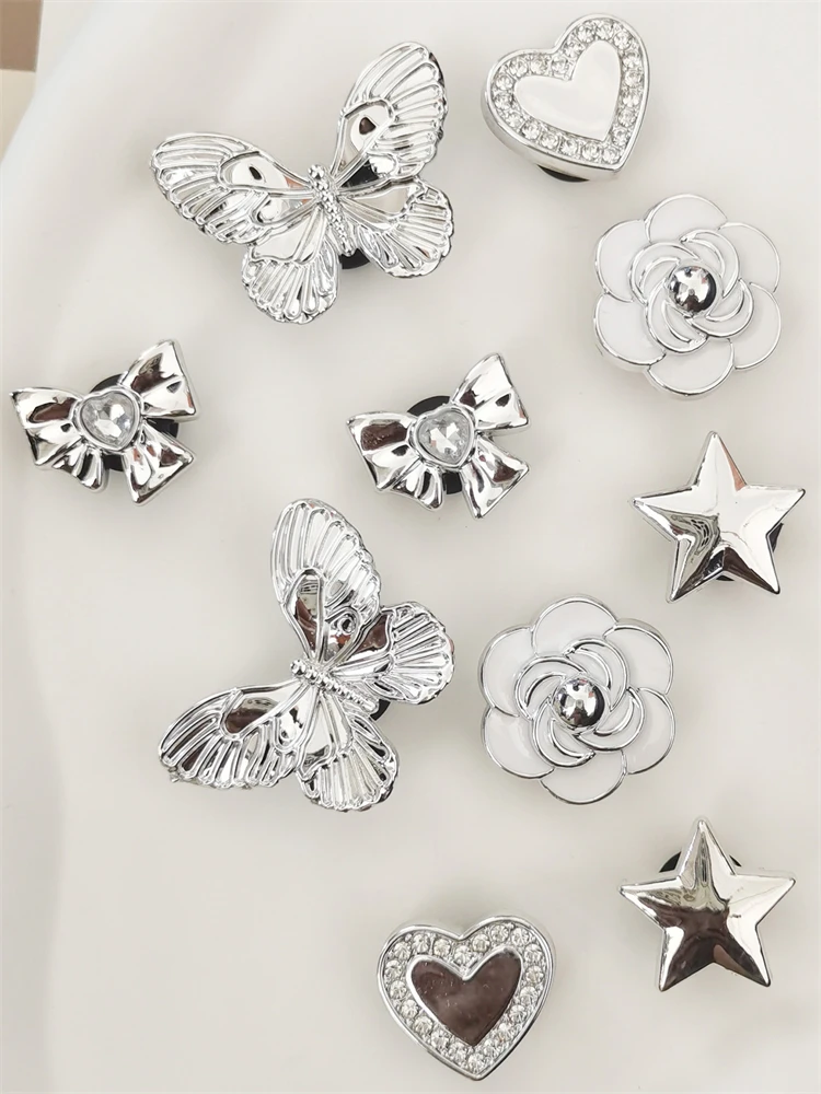 10PCS Schuh Charms Schnallen DIY Clog Zubehör Schmetterling Bowtie Decor Fit Frauen Blase Rutschen Hausschuhe Strand Tasche Sandalen Geschenke – Detail 1