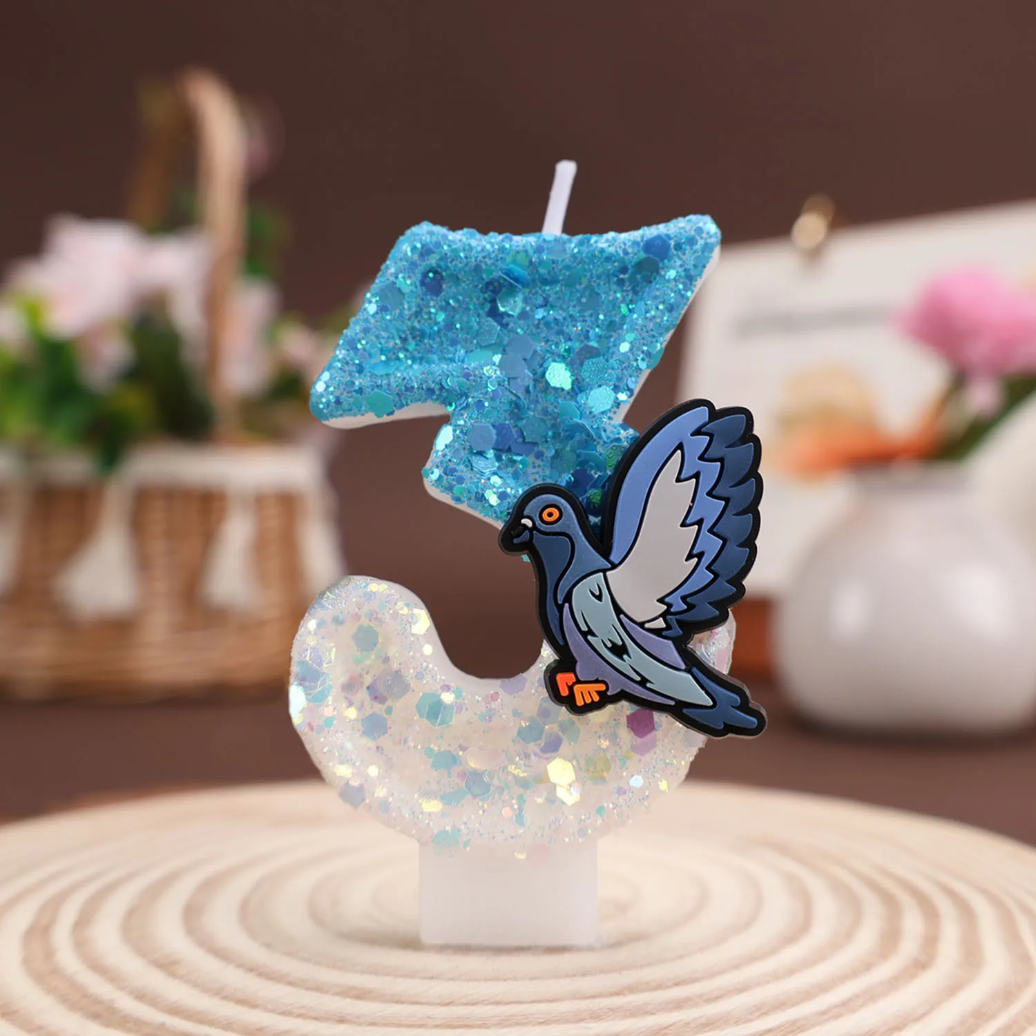 Blue digital birthday candles - Cartoon pigeon sticker decoration candles, birthday commemorative candles, party small gifts - view 5
