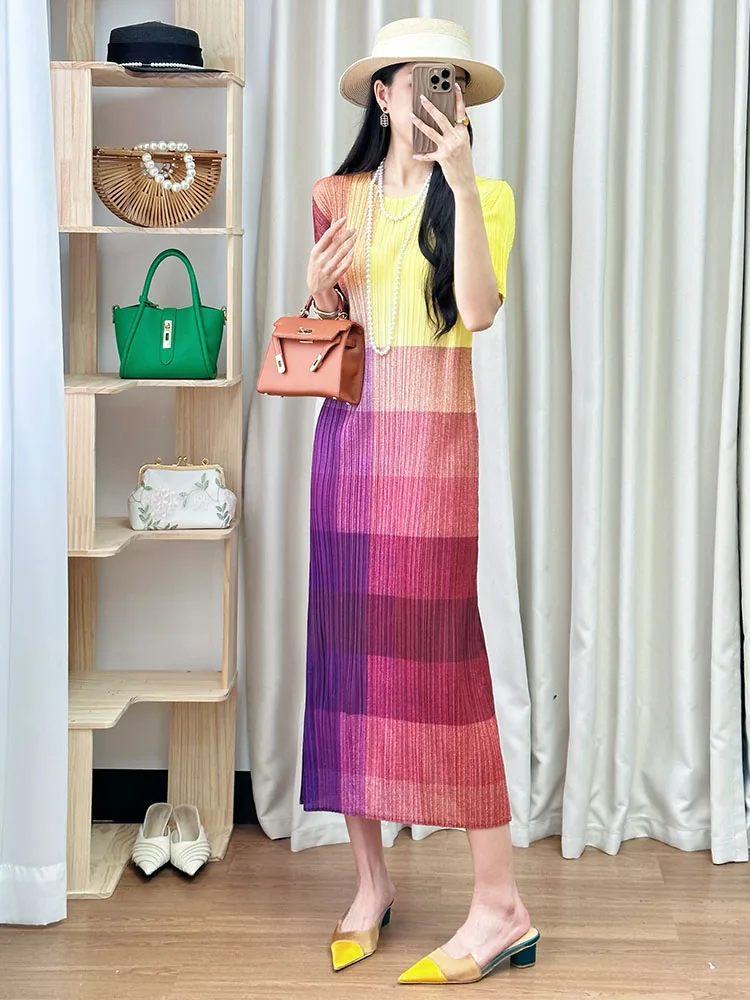 Retro Pleated Long Slimming Color Block Short Sleeve Dress Summer Fashionable Overhead Dress Home Wear Polyester Fiber