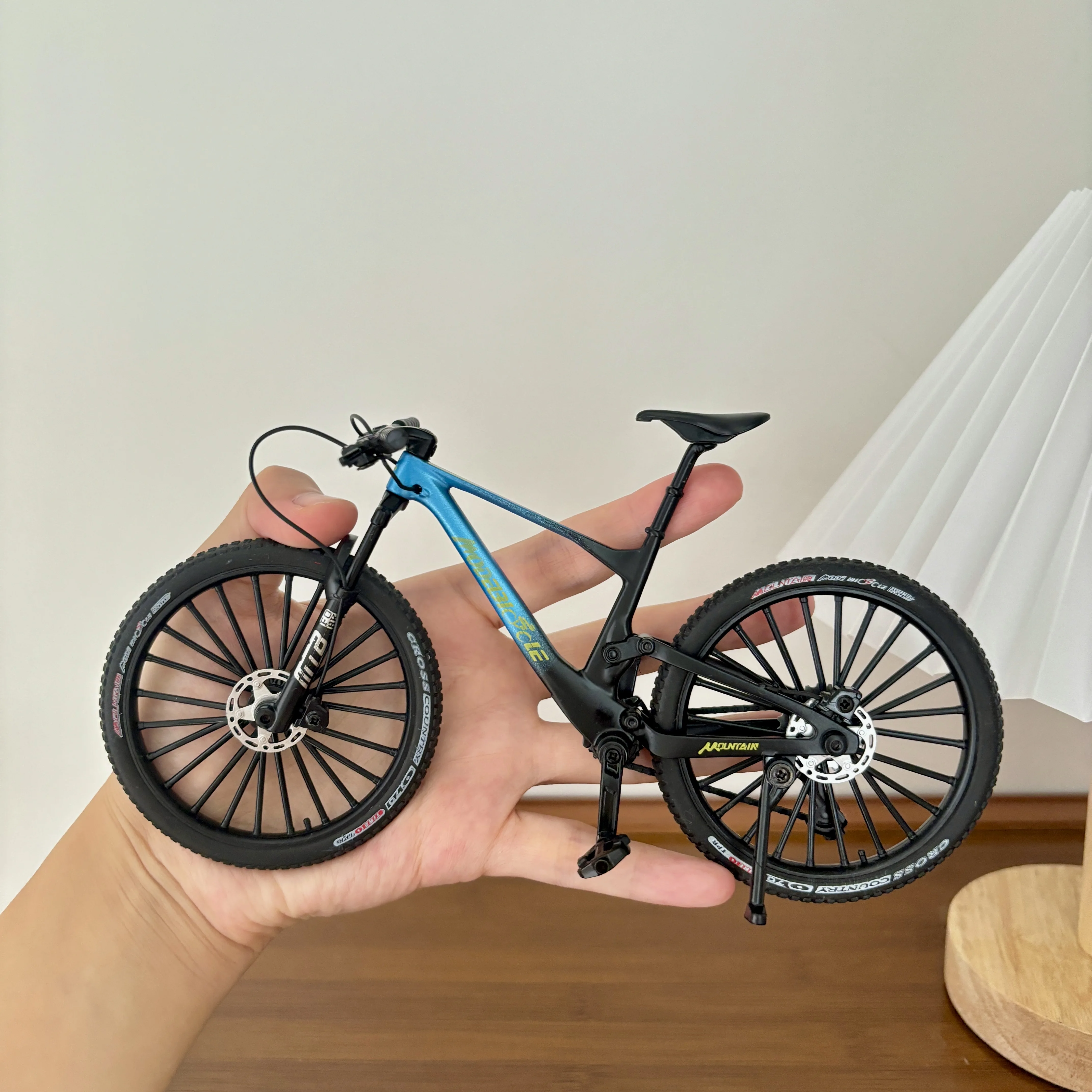 1:8 Model Alloy Biycle Diecast Mountain Finger Racing Metal Mini Bike Adult Simulation Collection Gifts Toys 14+