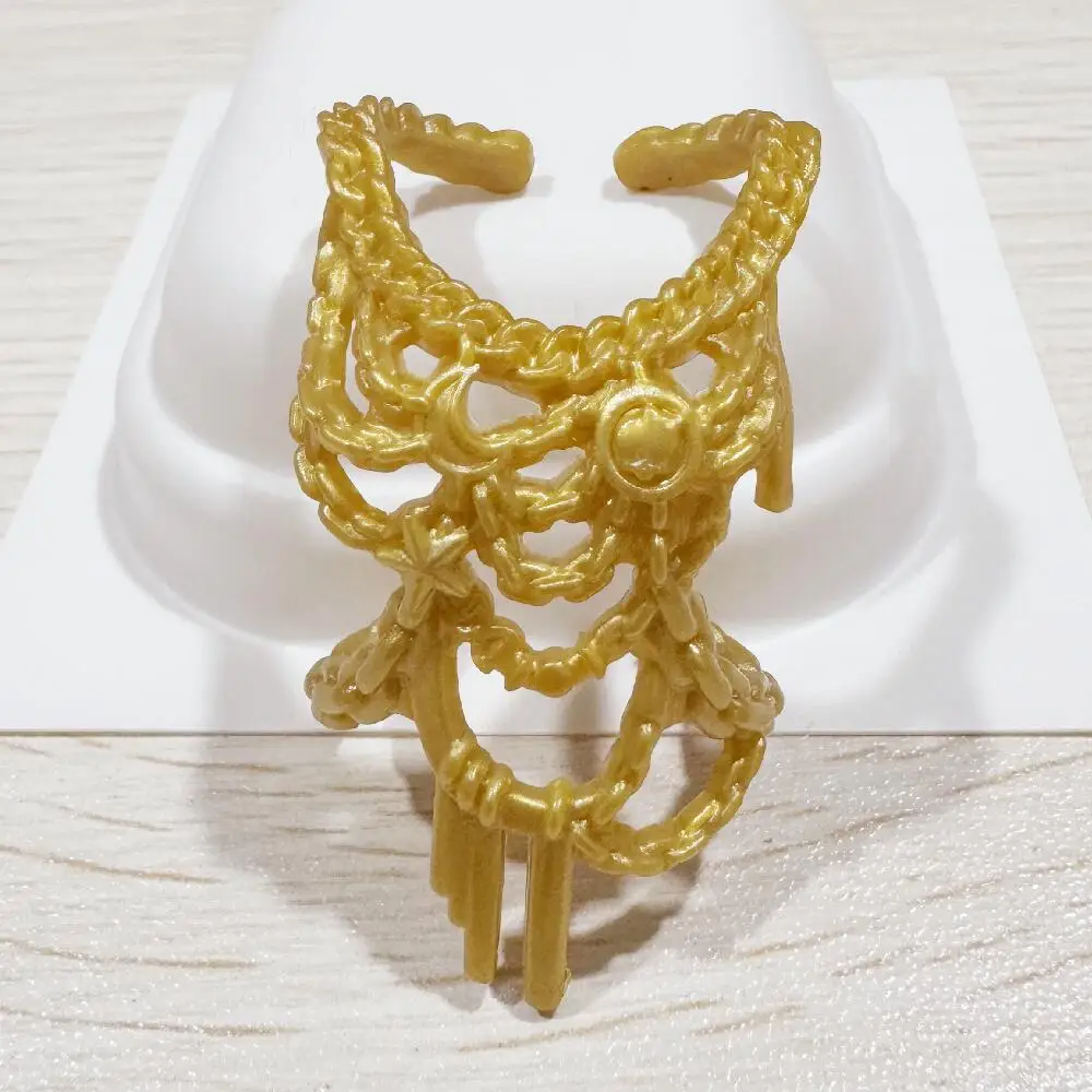 Monster-Puppen-Zubehör Ohrringe Halskette Armband Kleidung Kleider Rock Leggings Ersatzhände Arme Alien-Ameisen-Schwanz