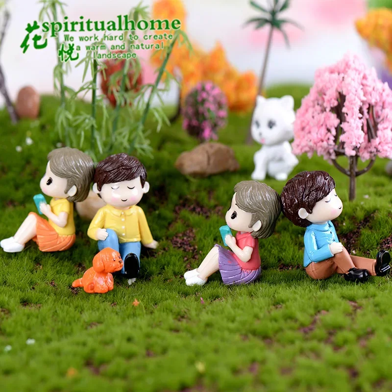2pcs Romantic Couple Miniature Figurines Cake Decoration Material DIY Landscape Jewelry Fairy Garden Miniatures Home Decor
