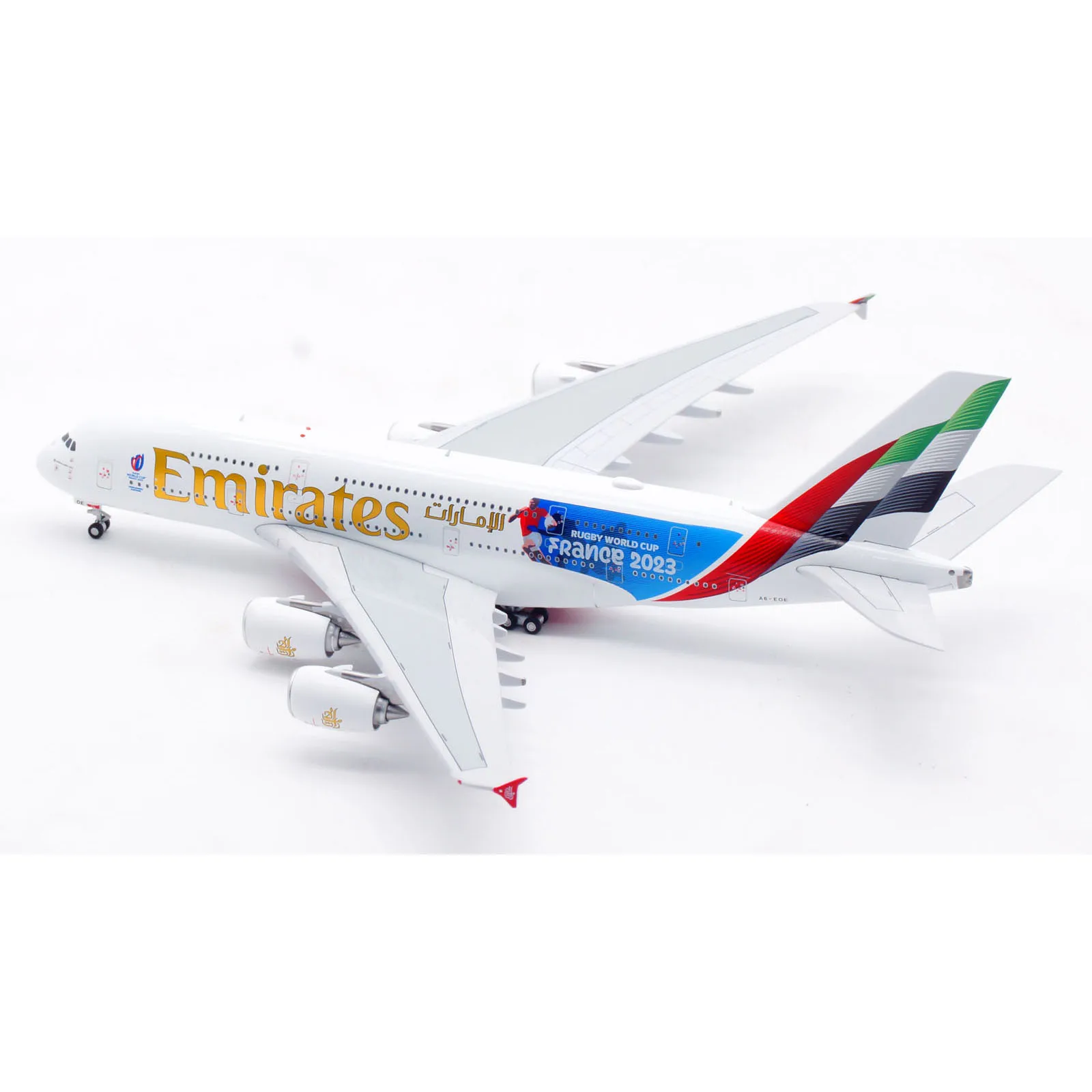 XB0002 Alloy Collectible Plane Gift Aviation 1:400 Emirates Airways Airbus A380 Diecast Aircraft Jet Model A6-EOE Tractor+Stand