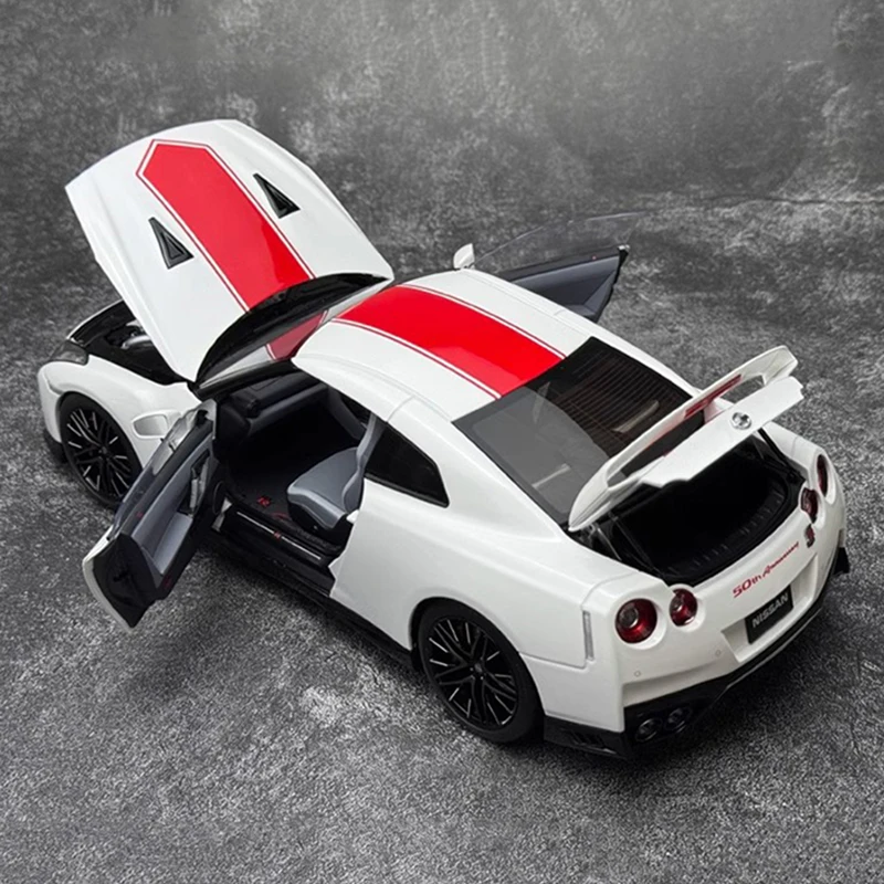 MH 1:18 (R35) 50th Anniversary Edition Alloy Fully Open Car Model