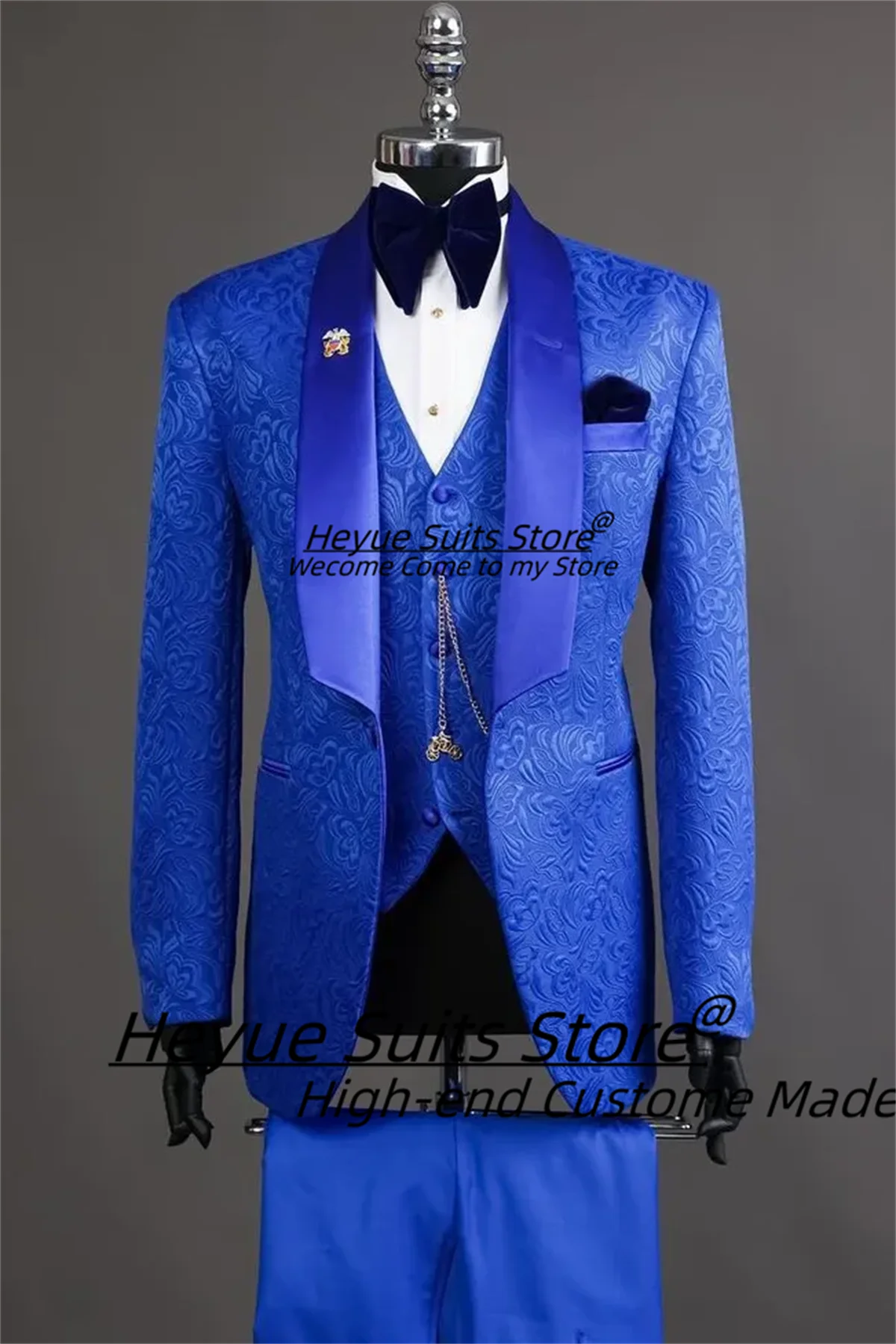 

Luxuly Jacquard Elegant Prom Men Suits Customized Slim Fit Shawl Lapel Groom Wedding Tuxedos 3 Pieces Sets trajes para hombre