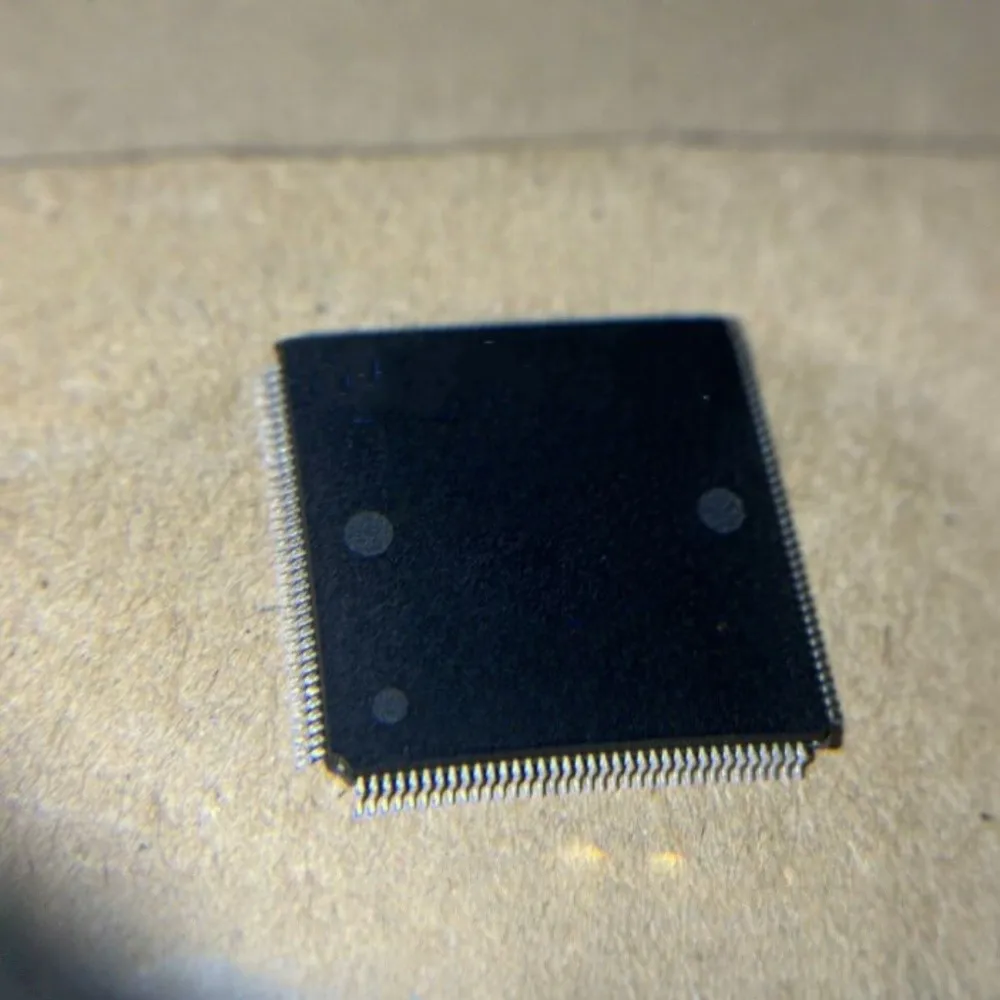 5pcs/lot ADV7441ABSTZ-170 ADV7441 SAK-XC2080M-104F80L XCV50-4TQG144C XCV50-4TQ144C HM1521 QFP-144