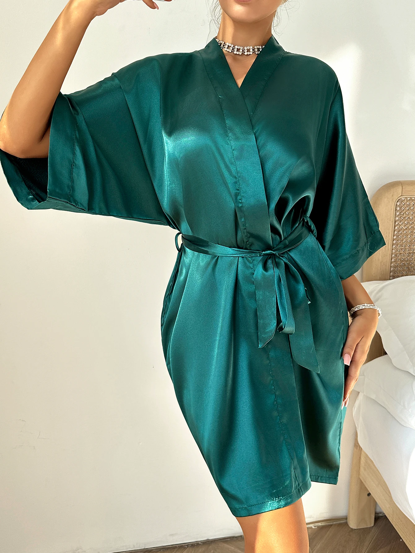 Deluxe kimono Nightgown Ladies Satin Solid color Loungewear Soft and comfortable Women\'s Sleepwear