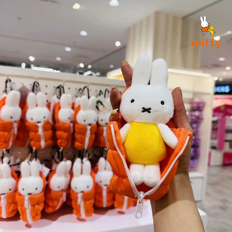 Kawaii Miffy peluche poupée dessin animé Orange sac de couchage lapin moelleux peluche jouet sac à dos Dopamine Anime accessoires cadeaux parfaits