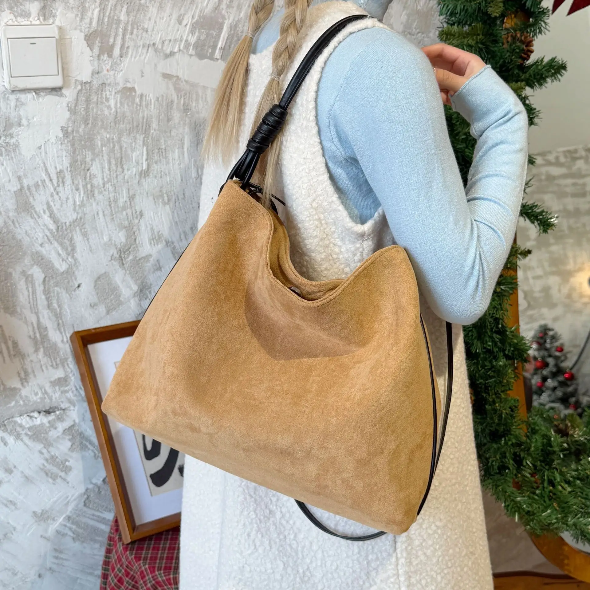 

2025 Fall Niche Underarm Bag, Korean Vintage Spacious Korean Vintage Shoulder Bag Fall New Crossbody