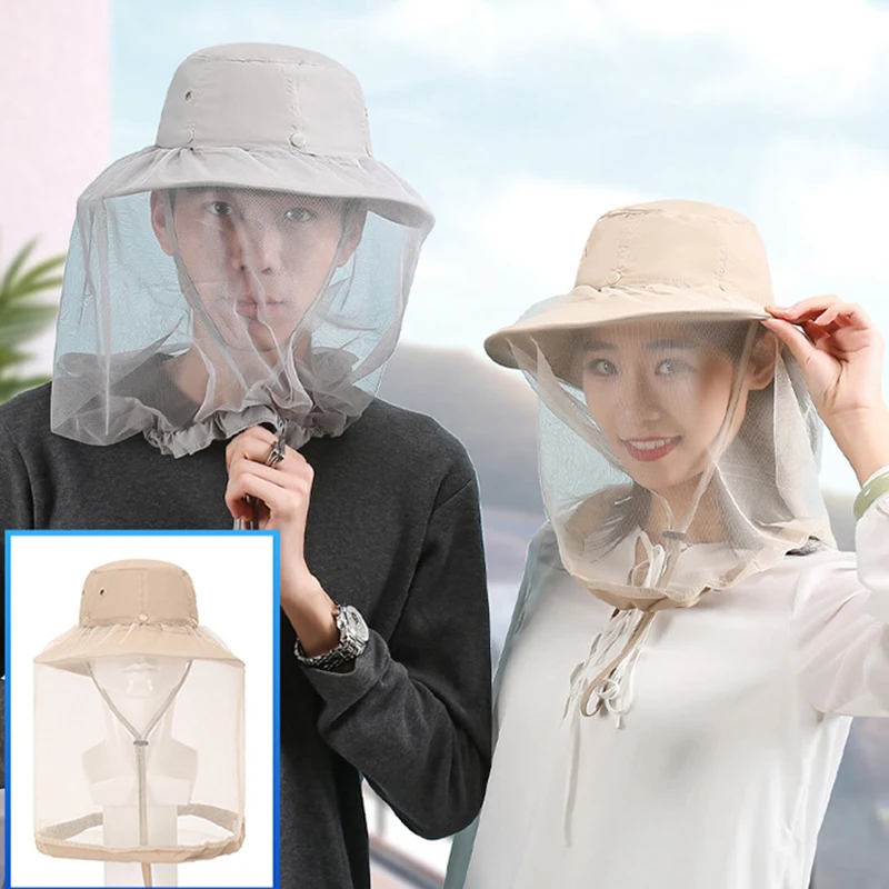 Safari hat with concealed mosquito net