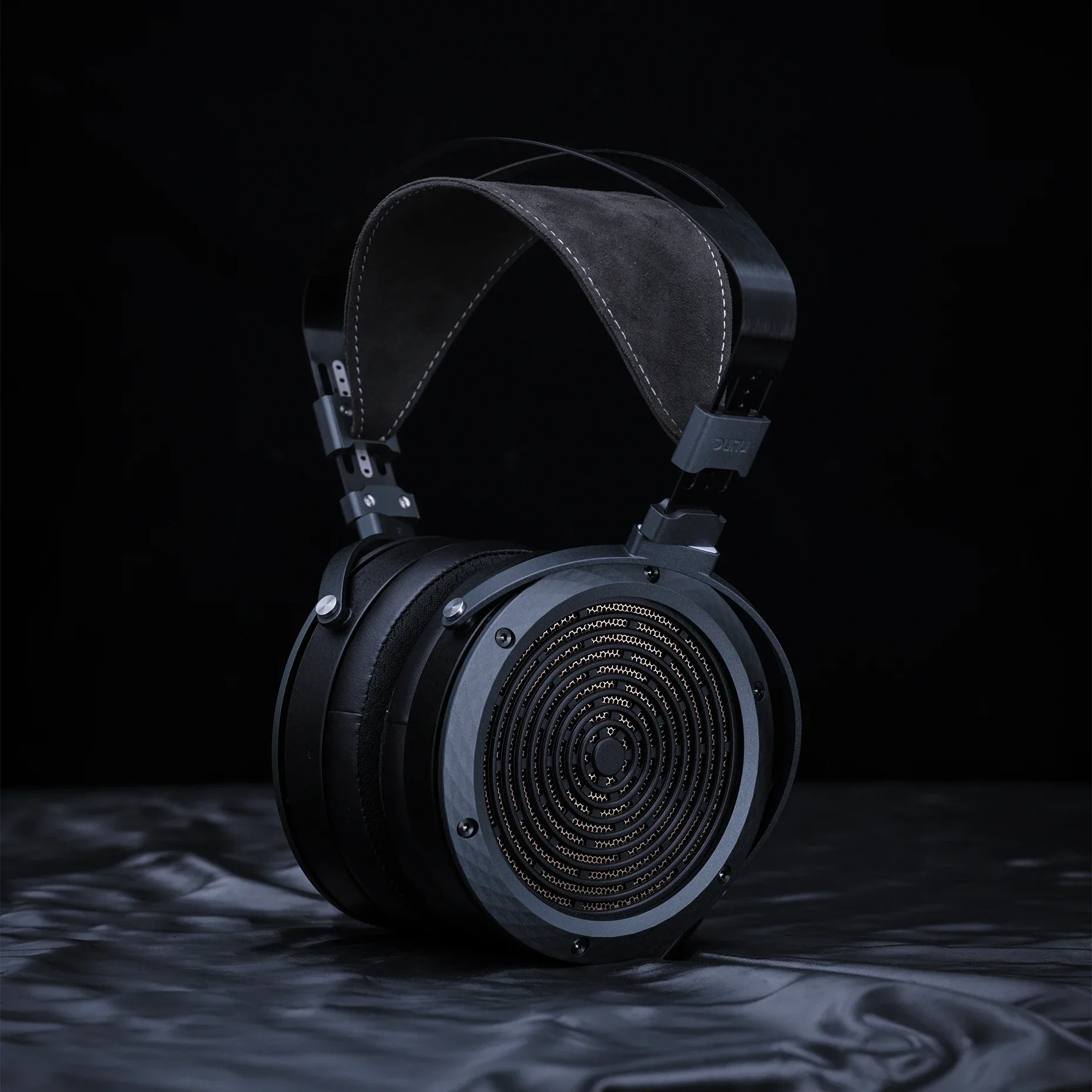 

DUNU ARASHI Flagship Planar Headphones