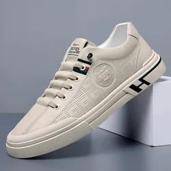 Heren Sneakers Zomer 2023 Nieuwe Reliëf Ademende Sport Casual Mesh Oppervlak Schoenen Tiener Trend All-Matching Heren Witte Schoenen