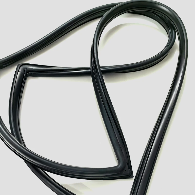For Nissan Patrol Y60 Windshield Weatherstrip 72710-08J10 Patrol Safari Y60 Front Windshield Rubber Sealing Strip Accessories