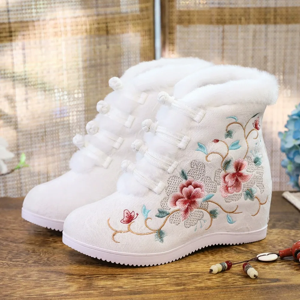 Botas informales para Mujer, Zapatos étnicos bordados Hanfu, botines para Mujer, Zapatos cálidos de invierno de piel sintética, Zapatos de hadas para Mujer